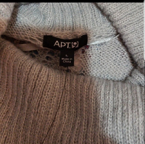 NWT Sparkley Sweater! - Picture 4 of 4